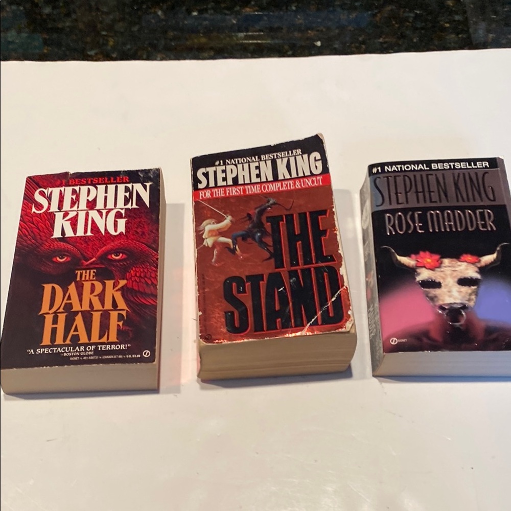 Lot of 3 Stephen King Paperbacks